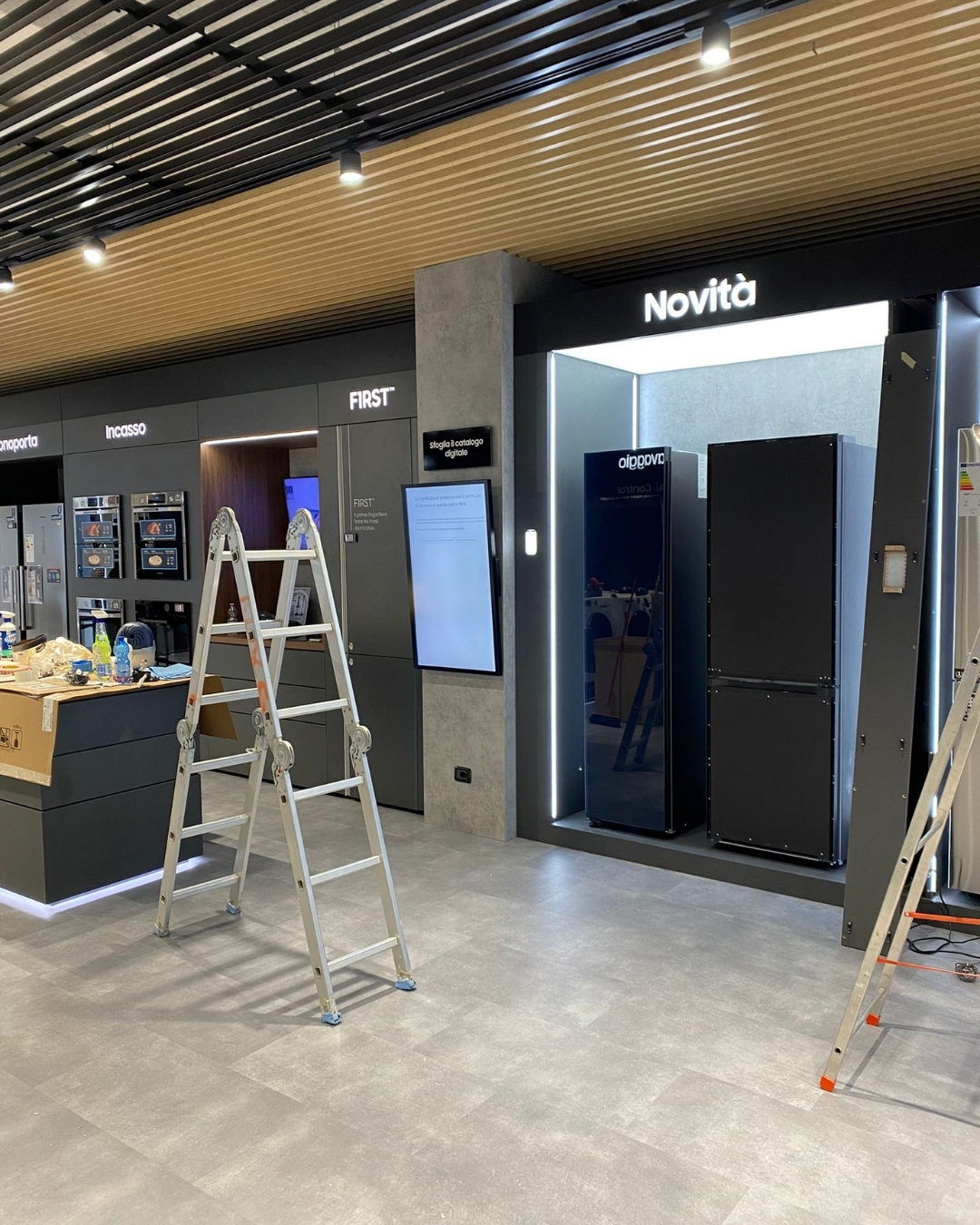 Demolizione e Re-fit di un'Area boutique di 250 mq a Negozio Aperto